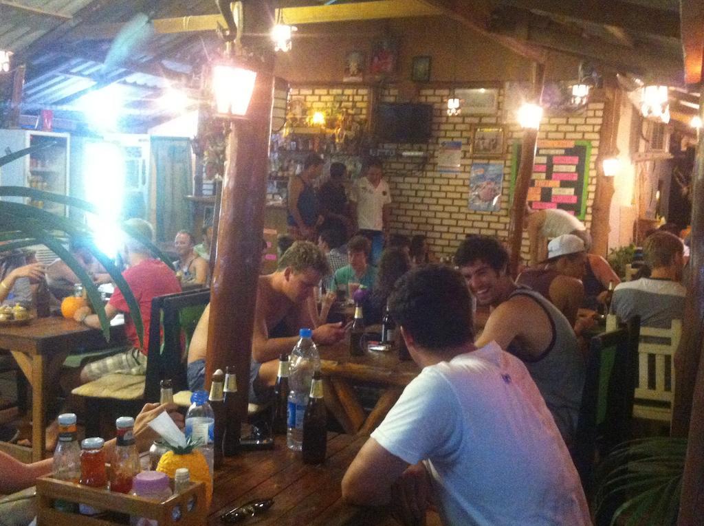 Maddy'S Hostel Ko Pha Ngan Exterior photo
