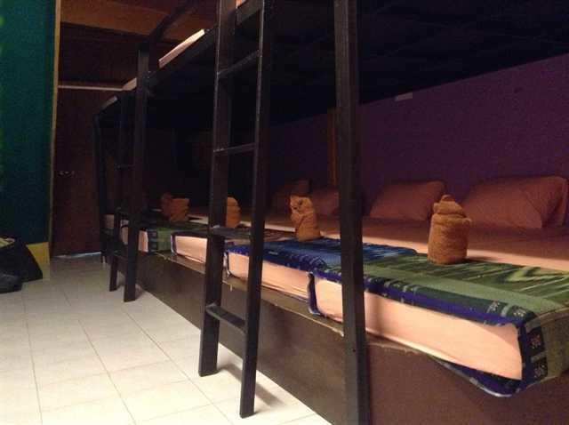 Maddy'S Hostel Ko Pha Ngan Exterior photo