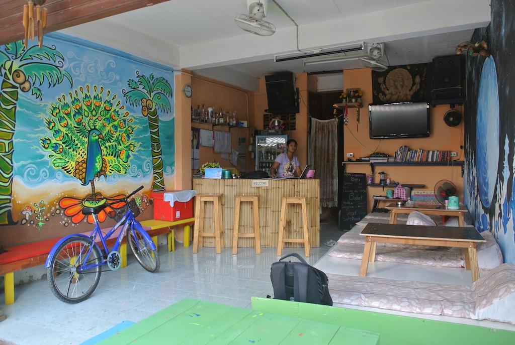 Maddy'S Hostel Ko Pha Ngan Exterior photo