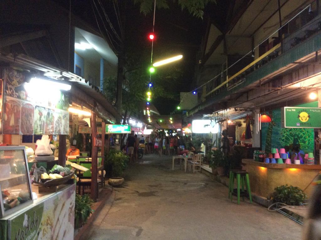 Maddy'S Hostel Ko Pha Ngan Exterior photo