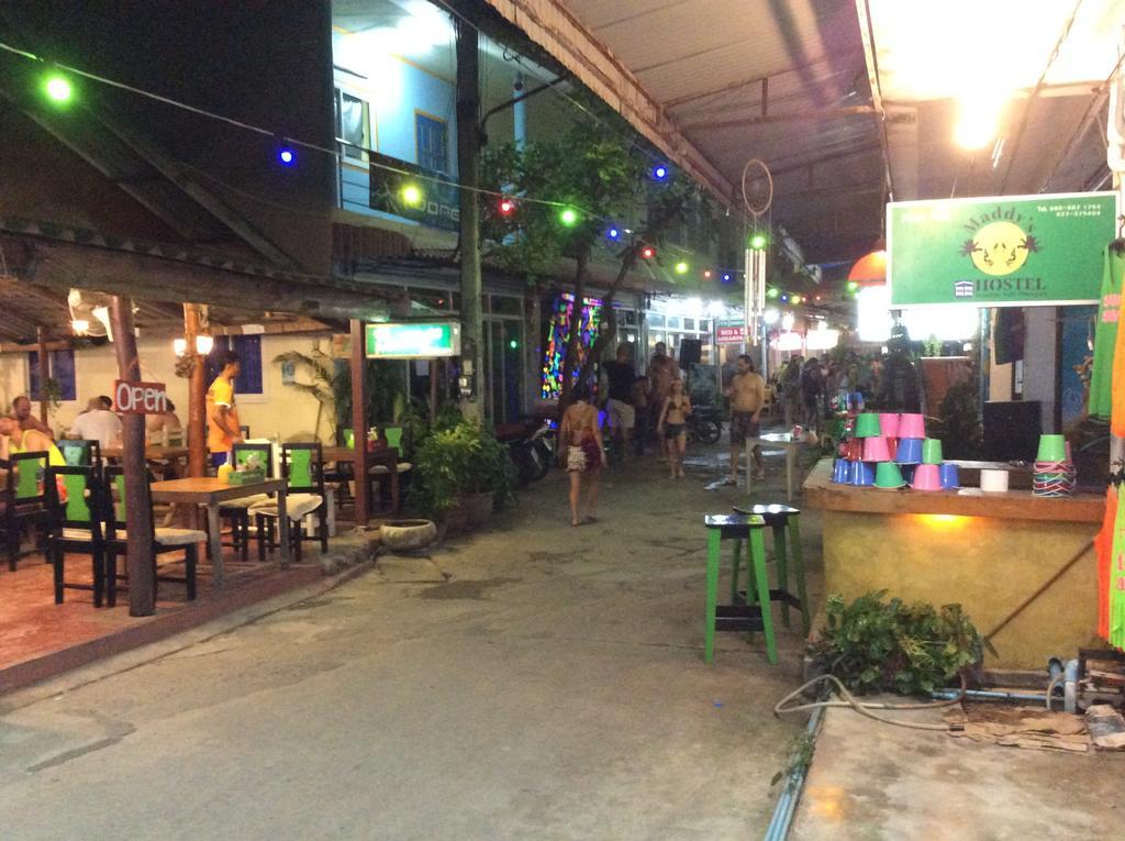 Maddy'S Hostel Ko Pha Ngan Exterior photo