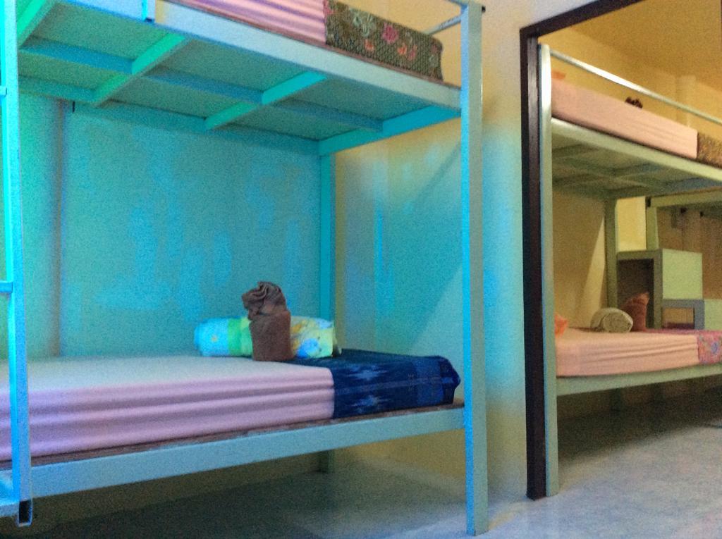 Maddy'S Hostel Ko Pha Ngan Exterior photo