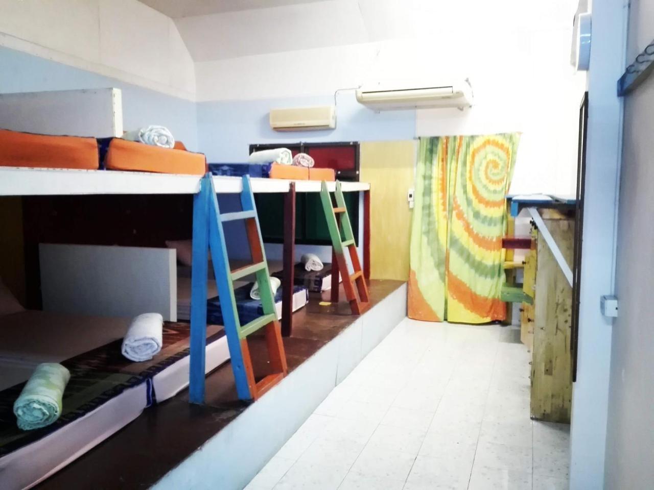 Maddy'S Hostel Ko Pha Ngan Exterior photo