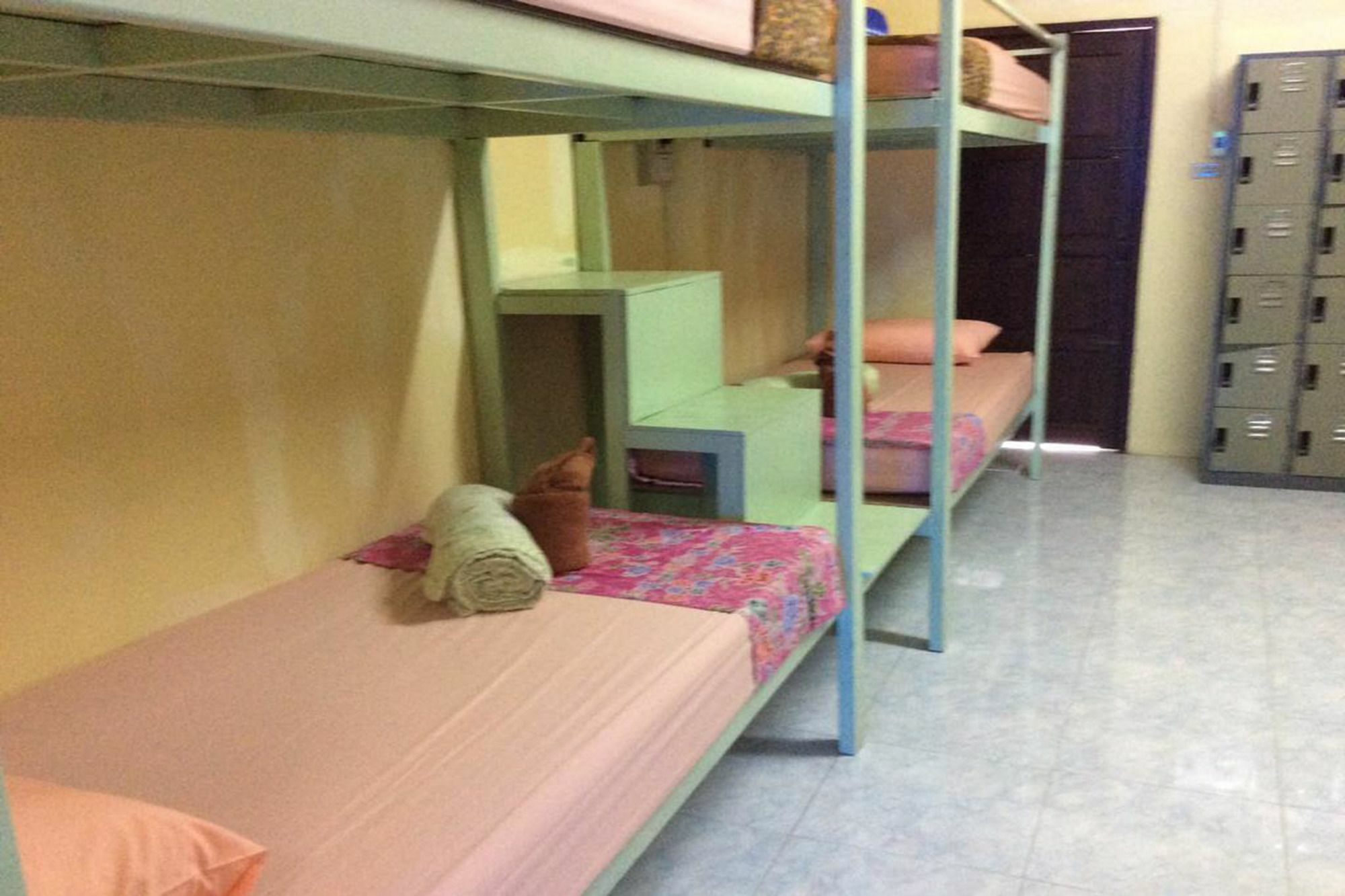 Maddy'S Hostel Ko Pha Ngan Exterior photo